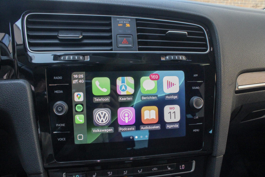 Volkswagen Golf 1.4 TSI Highl Busi R-line | ACC | Camera | Stoel VW | Carplay