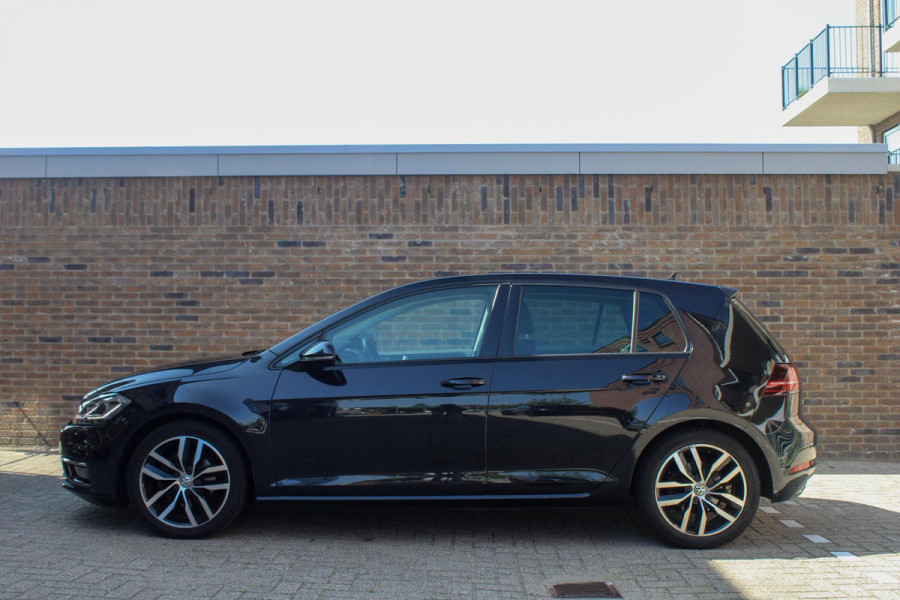 Volkswagen Golf 1.4 TSI Highl Busi R-line | ACC | Camera | Stoel VW | Carplay