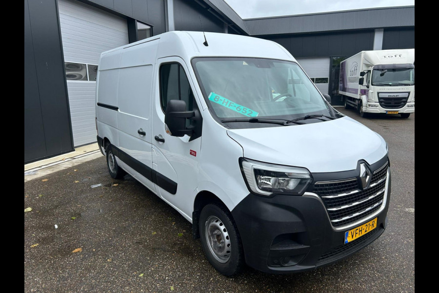 Renault Master T35 2.3 dCi 180 L2H3 Energy