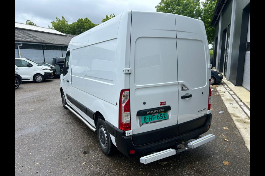 Renault Master T35 2.3 dCi 180 L2H3 Energy