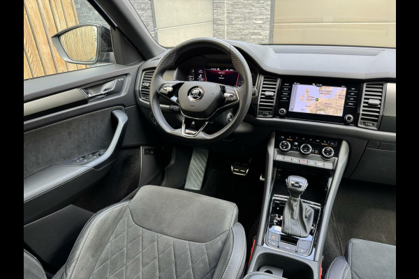 Škoda Kodiaq 1.5 TSI Sportline 7-persoons Automaat | Trekhaak uitklapbaar | Voorstoelen en achterbank verwarmd | Adaptief demping systeem | N