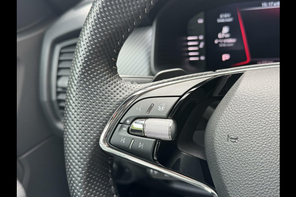 Škoda Kodiaq 1.5 TSI Sportline 7-persoons Automaat | Trekhaak uitklapbaar | Voorstoelen en achterbank verwarmd | Adaptief demping systeem | N