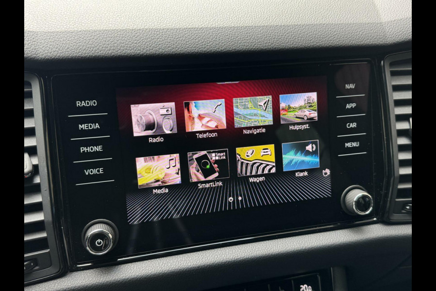 Škoda Kodiaq 1.5 TSI Sportline 7-persoons Automaat | Trekhaak uitklapbaar | Voorstoelen en achterbank verwarmd | Adaptief demping systeem | N