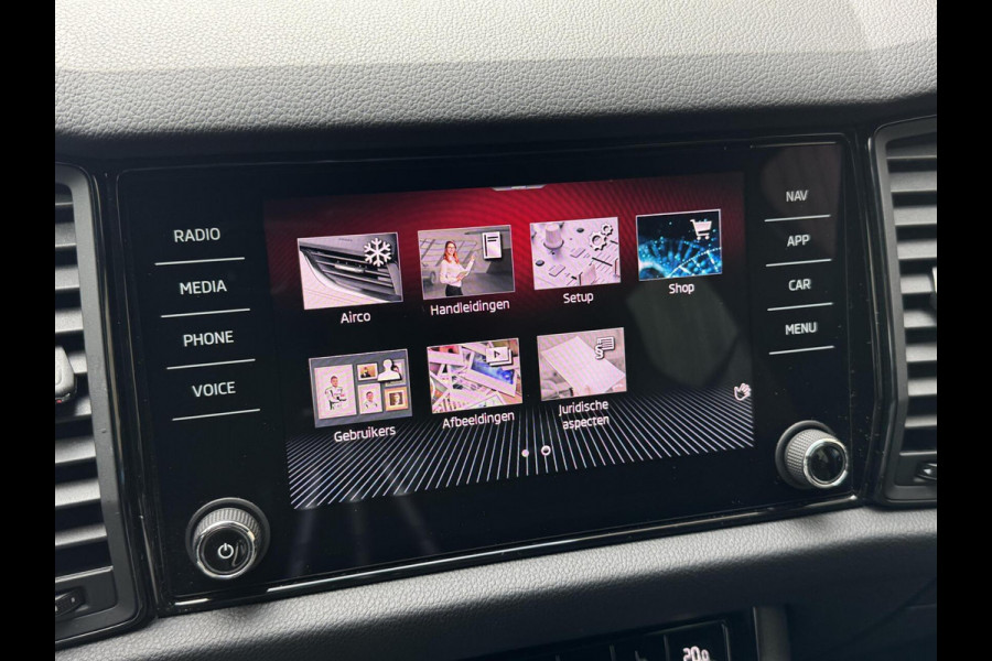 Škoda Kodiaq 1.5 TSI Sportline 7-persoons Automaat | Trekhaak uitklapbaar | Voorstoelen en achterbank verwarmd | Adaptief demping systeem | N