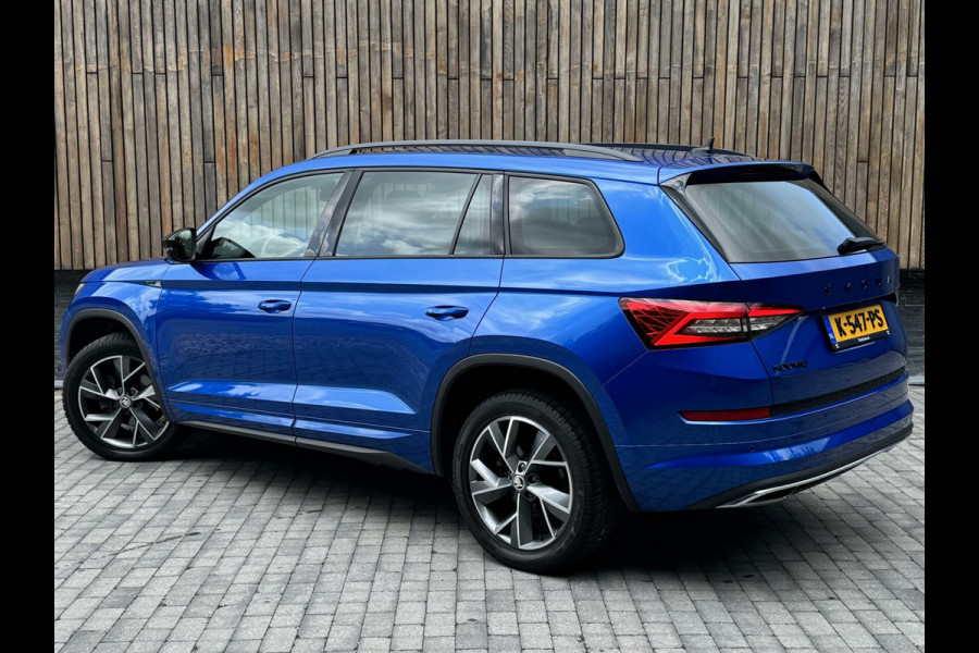 Škoda Kodiaq 1.5 TSI Sportline 7-persoons Automaat | Trekhaak uitklapbaar | Voorstoelen en achterbank verwarmd | Adaptief demping systeem | N
