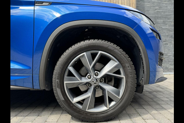 Škoda Kodiaq 1.5 TSI Sportline 7-persoons Automaat | Trekhaak uitklapbaar | Voorstoelen en achterbank verwarmd | Adaptief demping systeem | N