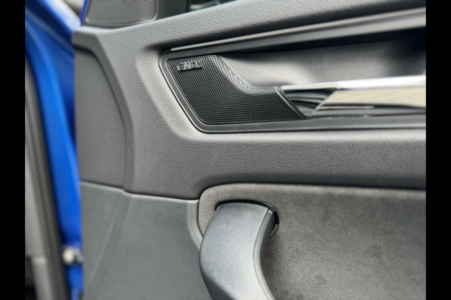 Škoda Kodiaq 1.5 TSI Sportline 7-persoons Automaat | Trekhaak uitklapbaar | Voorstoelen en achterbank verwarmd | Adaptief demping systeem | N