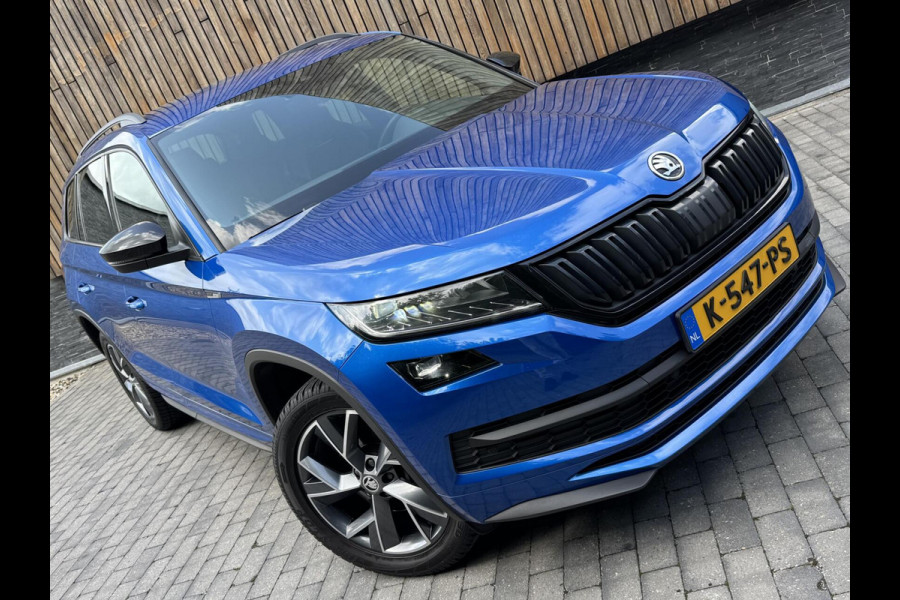 Škoda Kodiaq 1.5 TSI Sportline 7-persoons Automaat | Trekhaak uitklapbaar | Voorstoelen en achterbank verwarmd | Adaptief demping systeem | N