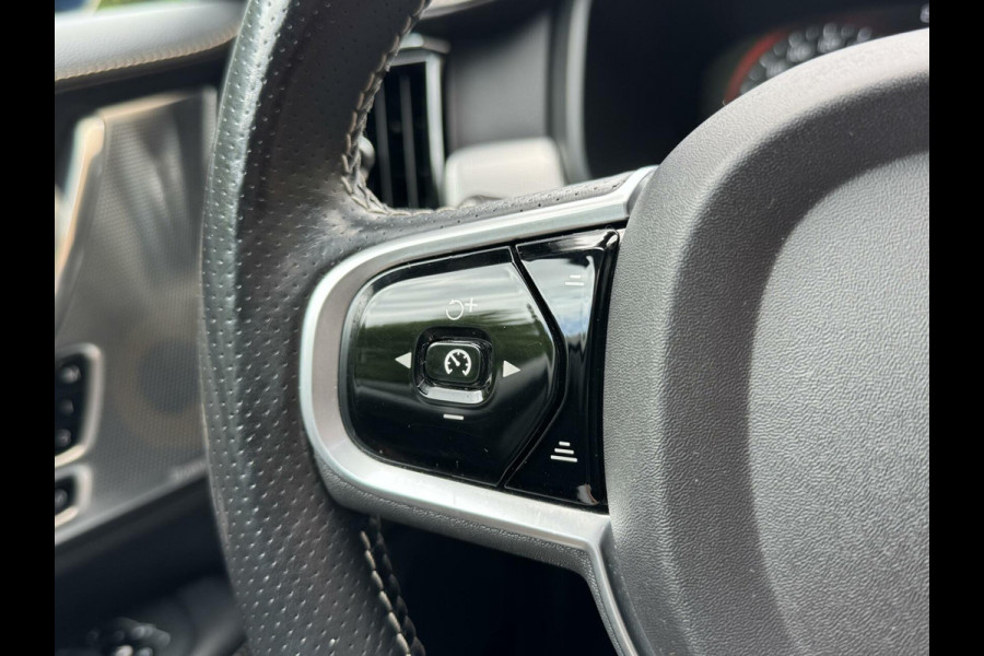 Volvo V90 2.0 D3 R-Design Automaat | Panoramadak | Volleer | Camera met rondomzicht | Bowers&Wilkins | Adaptieve cruise control | Head-up