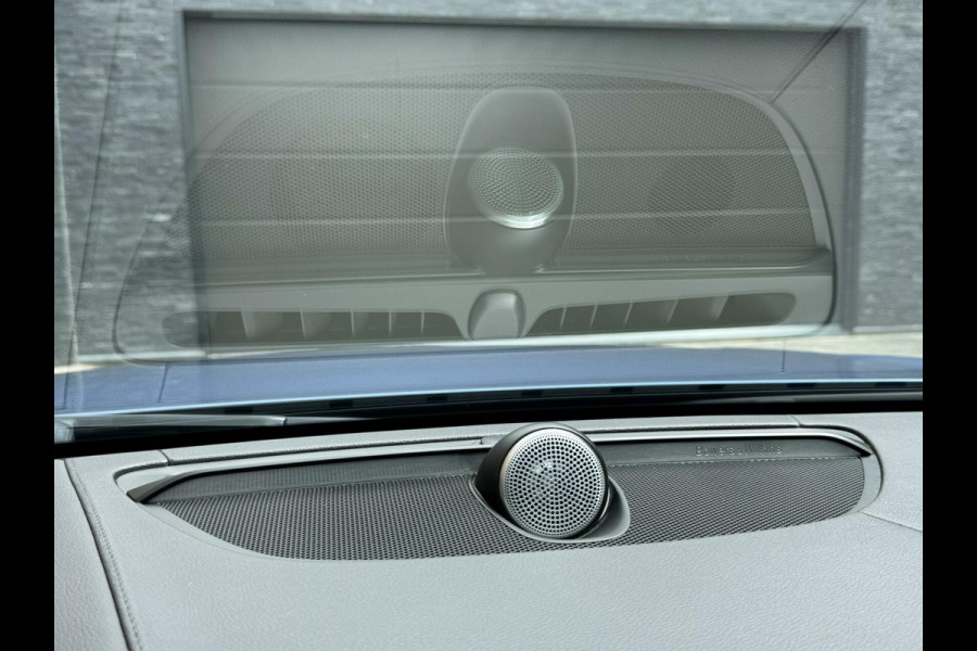Volvo V90 2.0 D3 R-Design Automaat | Panoramadak | Volleer | Camera met rondomzicht | Bowers&Wilkins | Adaptieve cruise control | Head-up