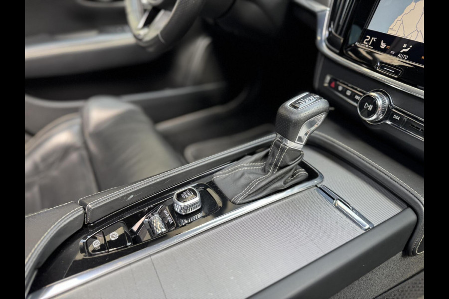 Volvo V90 2.0 D3 R-Design Automaat | Panoramadak | Volleer | Camera met rondomzicht | Bowers&Wilkins | Adaptieve cruise control | Head-up