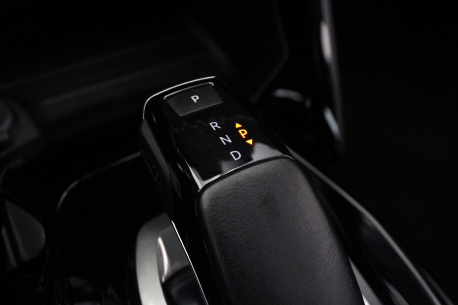 Peugeot 2008 1.2 PureTech Active Pack |Navi|Carplay|