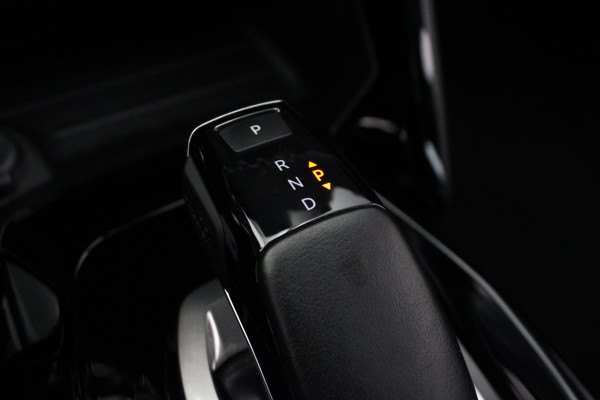 Peugeot 2008 1.2 PureTech Active Pack |Navi|Carplay|