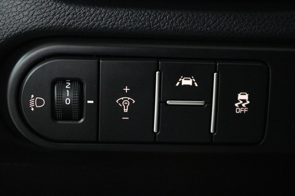 Kia ProCeed 1.4 T-GDI GT-Line (PANORAMADAK, STOEL-/STUURVERWARMING, CAMERA, CARPLAY, LED)