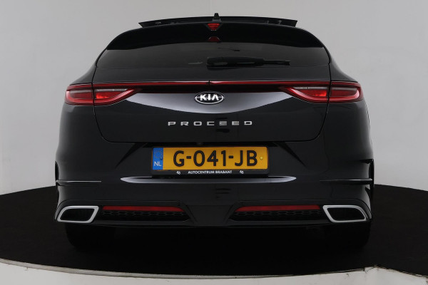Kia ProCeed 1.4 T-GDI GT-Line (PANORAMADAK, STOEL-/STUURVERWARMING, CAMERA, CARPLAY, LED)
