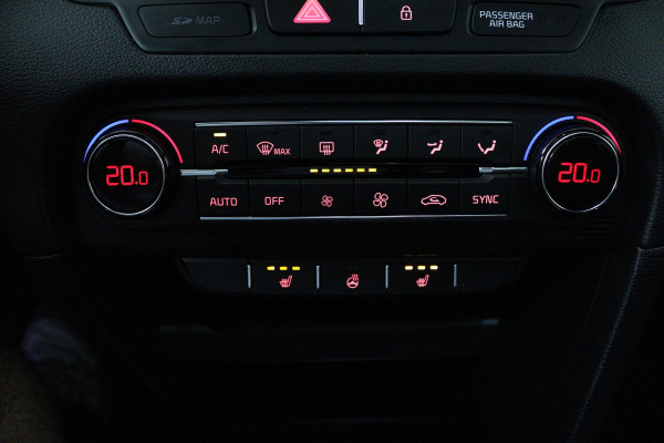 Kia ProCeed 1.4 T-GDI GT-Line (PANORAMADAK, STOEL-/STUURVERWARMING, CAMERA, CARPLAY, LED)