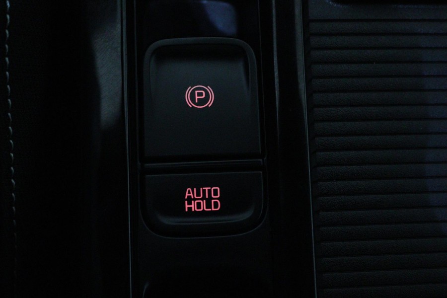 Kia ProCeed 1.4 T-GDI GT-Line (PANORAMADAK, STOEL-/STUURVERWARMING, CAMERA, CARPLAY, LED)