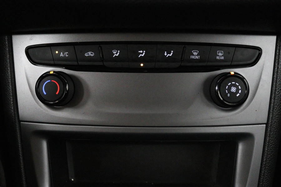 Opel Astra Sports Tourer 1.4 Turbo Business+ (TREKHAAK, NAVIGATIE, LED, MULTIMEDIA , STUURBEDIENING)