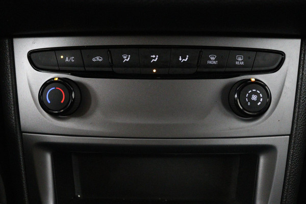 Opel Astra Sports Tourer 1.4 Turbo Business+ (TREKHAAK, NAVIGATIE, LED, MULTIMEDIA , STUURBEDIENING)