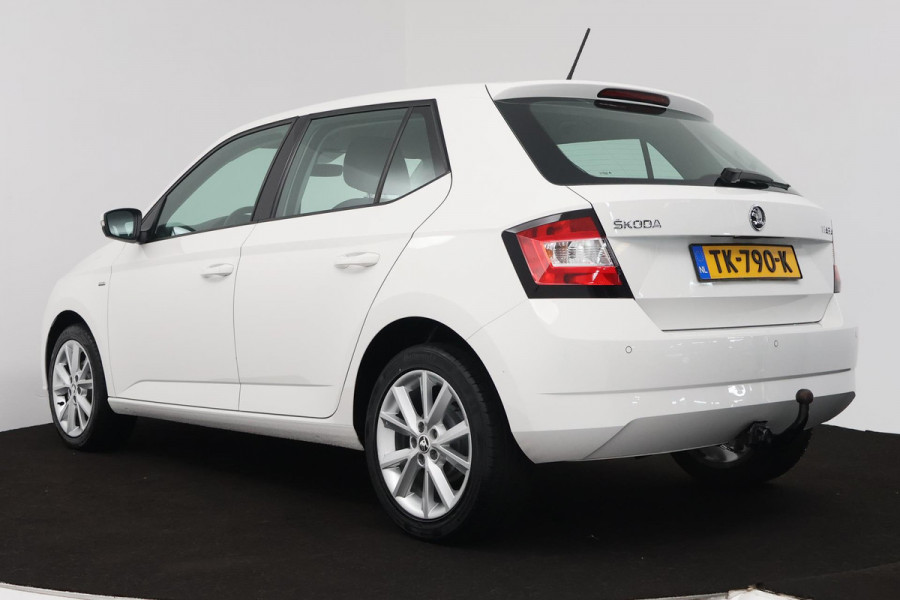 Škoda Fabia 1.0 TSI Clever (LED, NAVIGATIE, STOELVERWARMING, PARKEERSENSOREN, STUURBEDIENING, TREKHAAK)