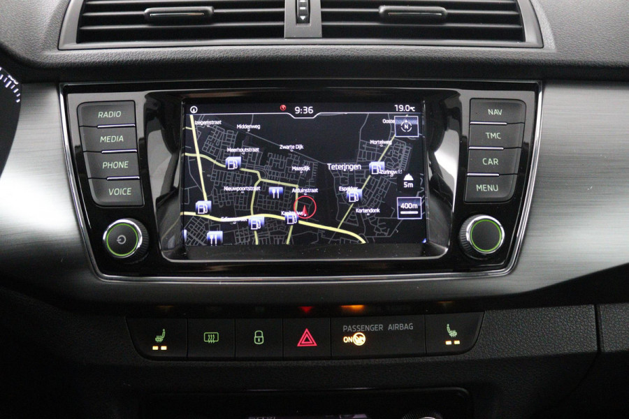 Škoda Fabia 1.0 TSI Clever (LED, NAVIGATIE, STOELVERWARMING, PARKEERSENSOREN, STUURBEDIENING, TREKHAAK)