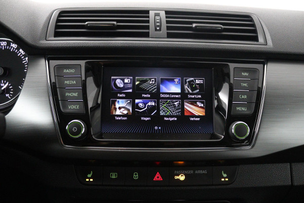 Škoda Fabia 1.0 TSI Clever (LED, NAVIGATIE, STOELVERWARMING, PARKEERSENSOREN, STUURBEDIENING, TREKHAAK)