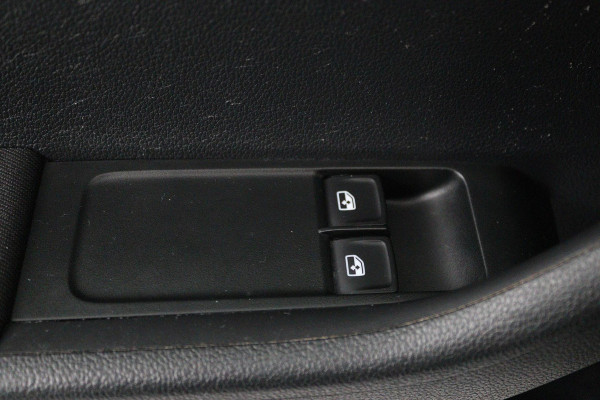 Škoda Fabia 1.0 TSI Clever (LED, NAVIGATIE, STOELVERWARMING, PARKEERSENSOREN, STUURBEDIENING, TREKHAAK)