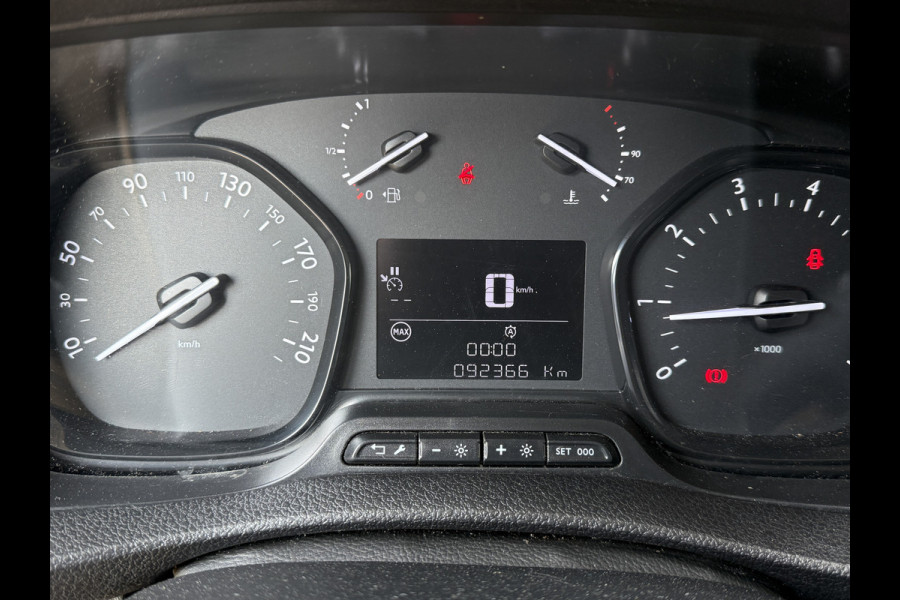 Opel Vivaro 2.0 CDTI 150PK EURO6 L3H1 Achteruitrijcamera/Trekhaak/navigatie systeem/cruise control