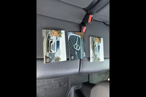 Opel Vivaro 2.0 CDTI 150PK EURO6 L3H1 Achteruitrijcamera/Trekhaak/navigatie systeem/cruise control