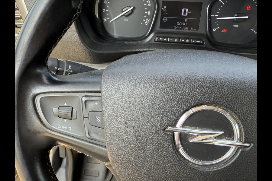 Opel Vivaro 2.0 CDTI 150PK EURO6 L3H1 Achteruitrijcamera/Trekhaak/navigatie systeem/cruise control