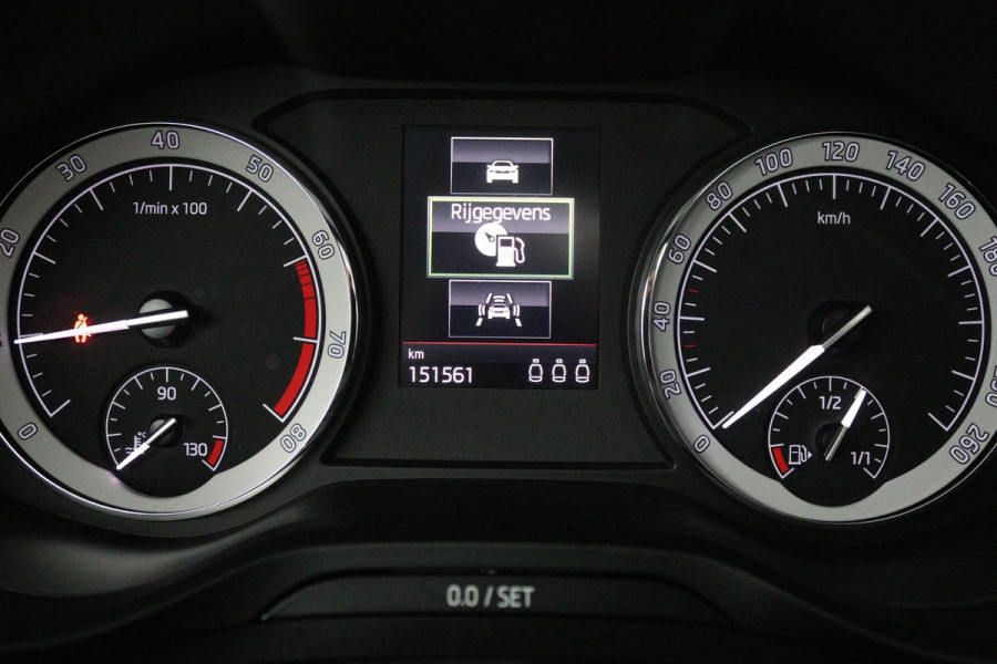 Škoda Kodiaq 1.5 TSI Style Business (PANORAMADAK, STOELVERWARMING, ACHTERUITRIJCAMERA, CARPLAY, ELEKT. STOELEN)