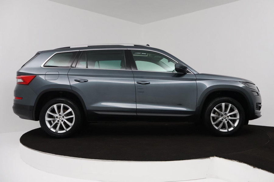 Škoda Kodiaq 1.5 TSI Style Business (PANORAMADAK, STOELVERWARMING, ACHTERUITRIJCAMERA, CARPLAY, ELEKT. STOELEN)