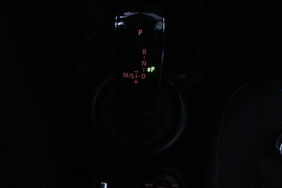 MINI Mini 1.5 One Pepper Automaat (NAVIGATIE, LED, STUURBEDIENING, CRUISE, MULTIMEDIA, 1e EIGENAAR, GOED ONDERHOUDEN)