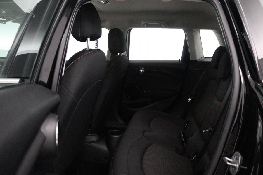 MINI Mini 1.5 One Pepper Automaat (NAVIGATIE, LED, STUURBEDIENING, CRUISE, MULTIMEDIA, 1e EIGENAAR, GOED ONDERHOUDEN)