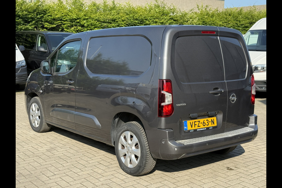 Opel Combo 1.5D 102PK EURO6 L1H1 Navigatie systeem/cruise control/stoel verwarming