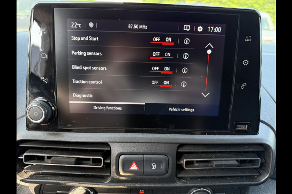 Opel Combo 1.5D 102PK EURO6 L1H1 Navigatie systeem/cruise control/stoel verwarming