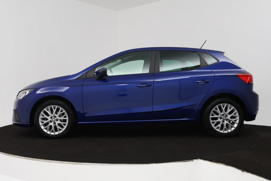 Seat Ibiza 1.0 TSI Style Business Intense (DIGITALE COCKPIT, CLIMA, NAVIGATIE, CAMERA, PDC, GOED ONDERHOUDEN)