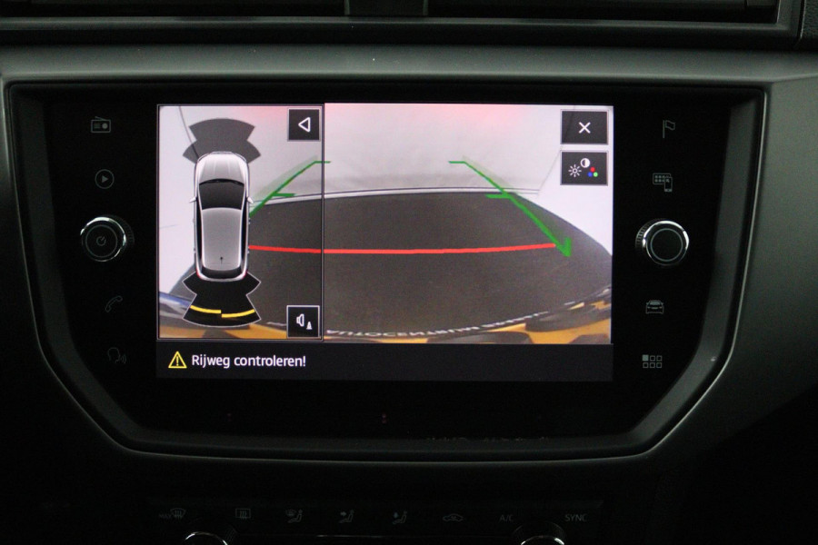 Seat Ibiza 1.0 TSI Style Business Intense (DIGITALE COCKPIT, CLIMA, NAVIGATIE, CAMERA, PDC, GOED ONDERHOUDEN)