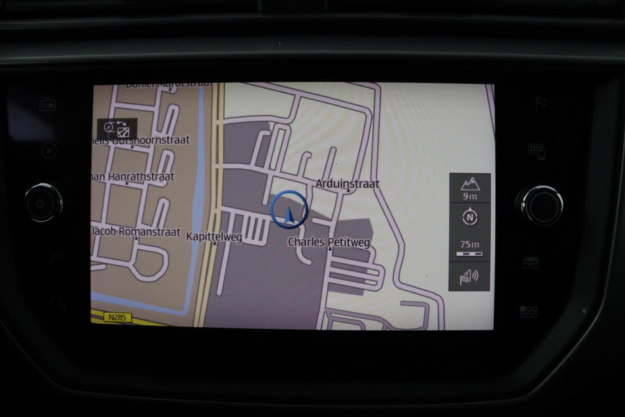 Seat Ibiza 1.0 TSI Style Business Intense (DIGITALE COCKPIT, CLIMA, NAVIGATIE, CAMERA, PDC, GOED ONDERHOUDEN)