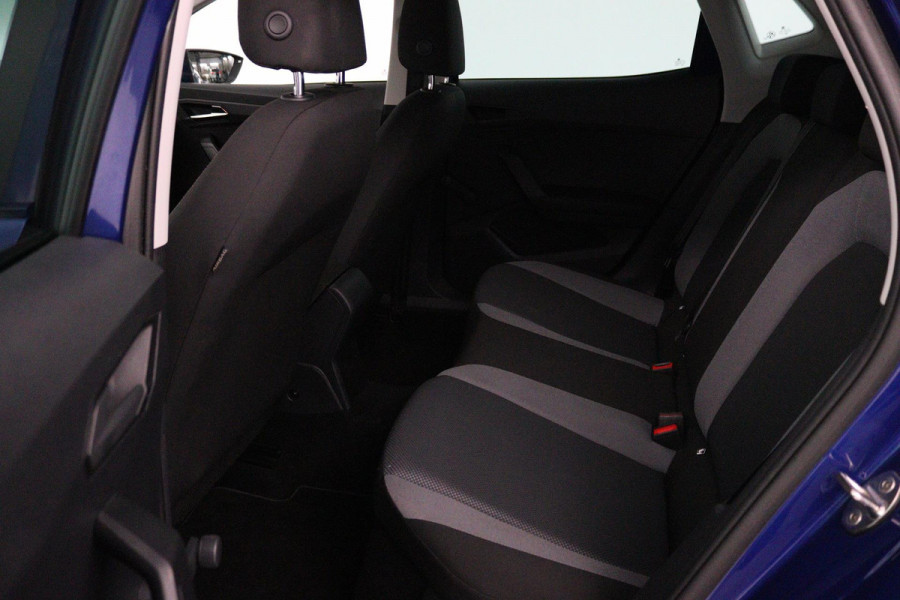 Seat Ibiza 1.0 TSI Style Business Intense (DIGITALE COCKPIT, CLIMA, NAVIGATIE, CAMERA, PDC, GOED ONDERHOUDEN)