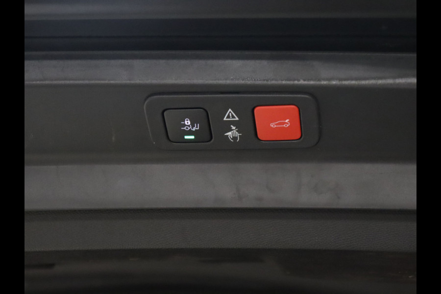 Peugeot 5008 1.2 PureTech Blue Lease Premium Avantage [SCHUIFKANTELDAK, APPLE CARPLAY, CRUISE CONTROL, CAMERA, PDC V+A,  DIGITAL DASH, TREKHAAK, FLIPPERS, NAVIGATIE, NIEUWSTAAT]
