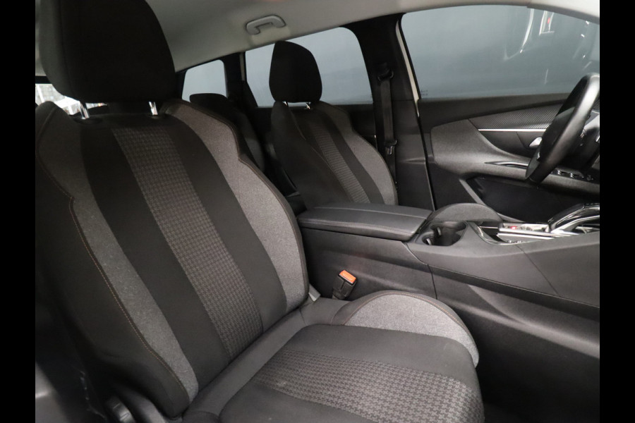 Peugeot 5008 1.2 PureTech Business Premium 7P [APPLE CARPLAY, DIGITAL DASH, CRUISE CONTROL, FLIPPERS, CLIMATE CONTROL, NAVIGATIE, NIEUWSTAAT]