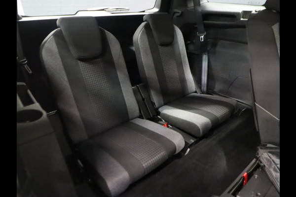 Peugeot 5008 1.2 PureTech Business Premium 7P [APPLE CARPLAY, DIGITAL DASH, CRUISE CONTROL, FLIPPERS, CLIMATE CONTROL, NAVIGATIE, NIEUWSTAAT]