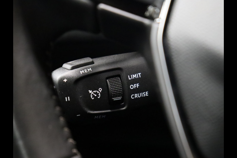 Peugeot 5008 1.2 PureTech Business Premium 7P [APPLE CARPLAY, DIGITAL DASH, CRUISE CONTROL, FLIPPERS, CLIMATE CONTROL, NAVIGATIE, NIEUWSTAAT]