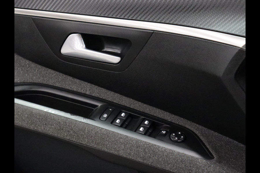 Peugeot 5008 1.2 PureTech Business Premium 7P [APPLE CARPLAY, DIGITAL DASH, CRUISE CONTROL, FLIPPERS, CLIMATE CONTROL, NAVIGATIE, NIEUWSTAAT]