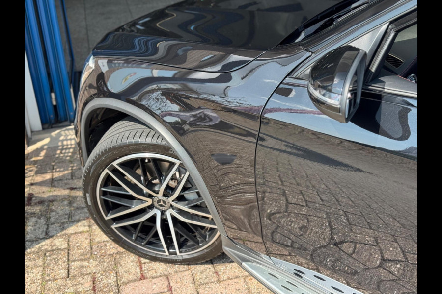 Mercedes-Benz GLC 200 4MATIC Premium Plus 2019 FULL!