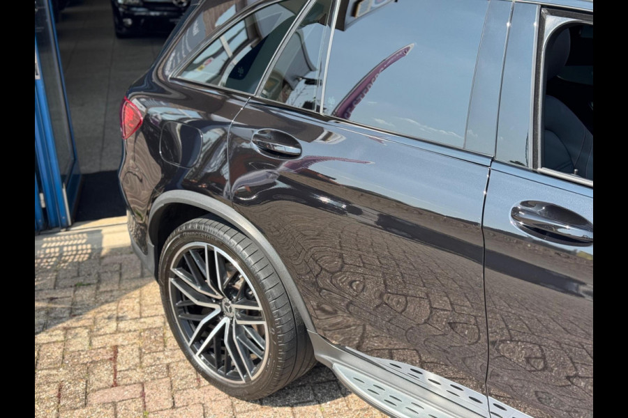 Mercedes-Benz GLC 200 4MATIC Premium Plus 2019 FULL!