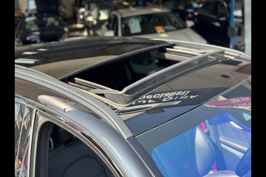 Mercedes-Benz GLC 200 4MATIC Premium Plus 2019 FULL!