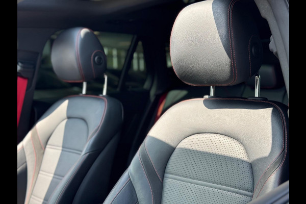Mercedes-Benz GLC 200 4MATIC Premium Plus 2019 FULL!