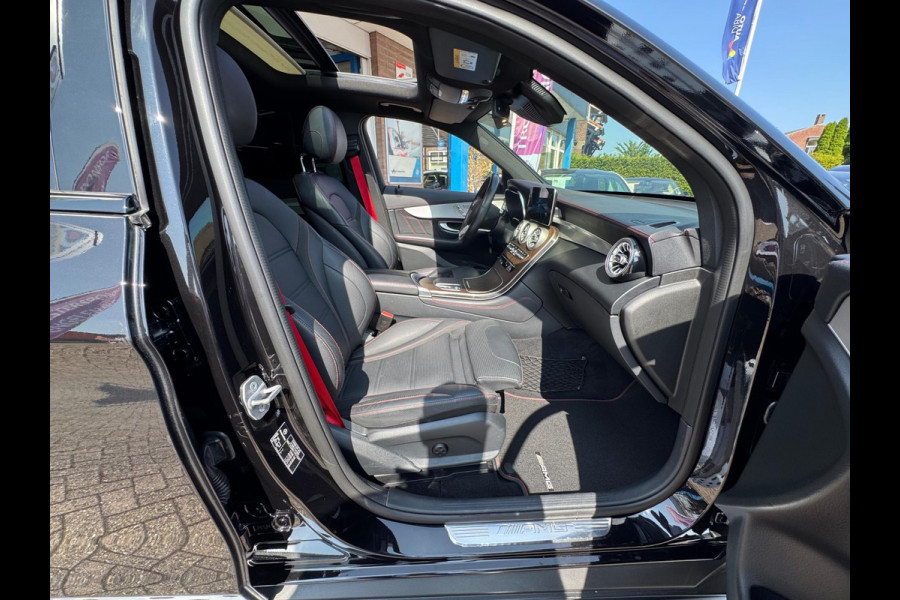 Mercedes-Benz GLC 200 4MATIC Premium Plus 2019 FULL!